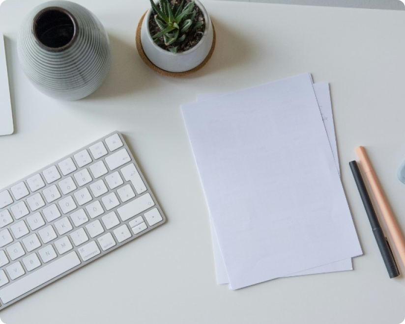 a photo of an office desk